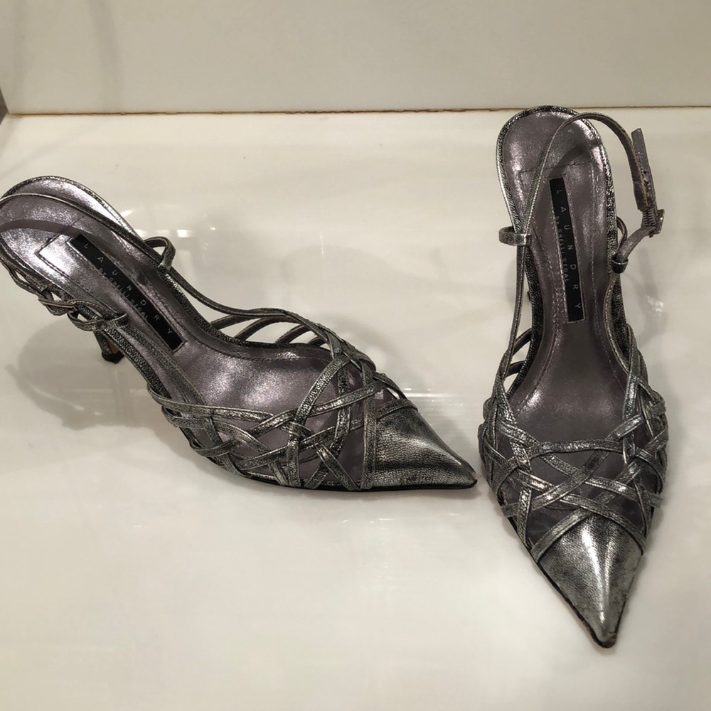 Laundry by Shelli Segal Heels